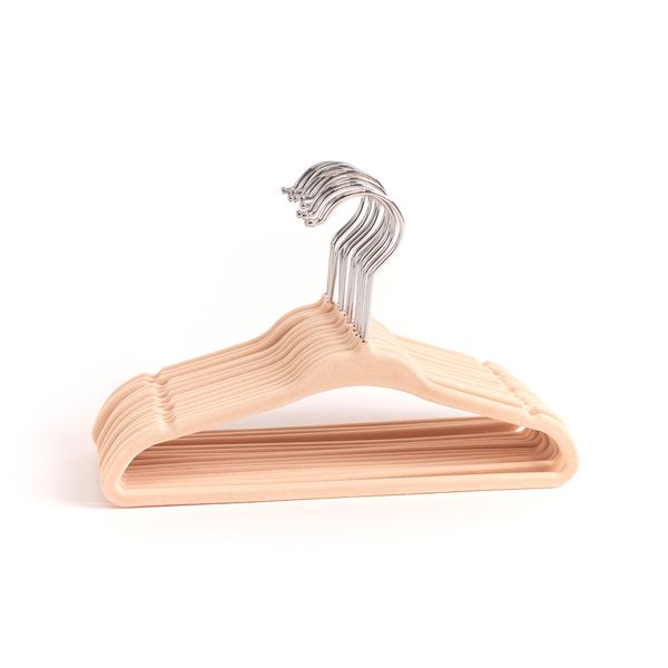 Kit cabide de veludo bege infantil c/ gancho - 60 unidades oikos